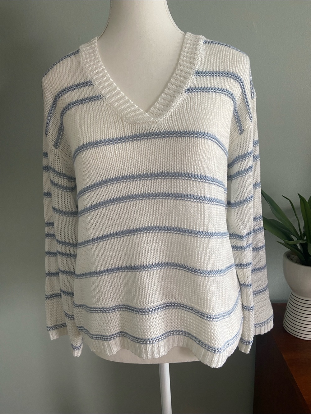 Greylin White V-Neck Sweater with Light Blue Stripes Like New Condition